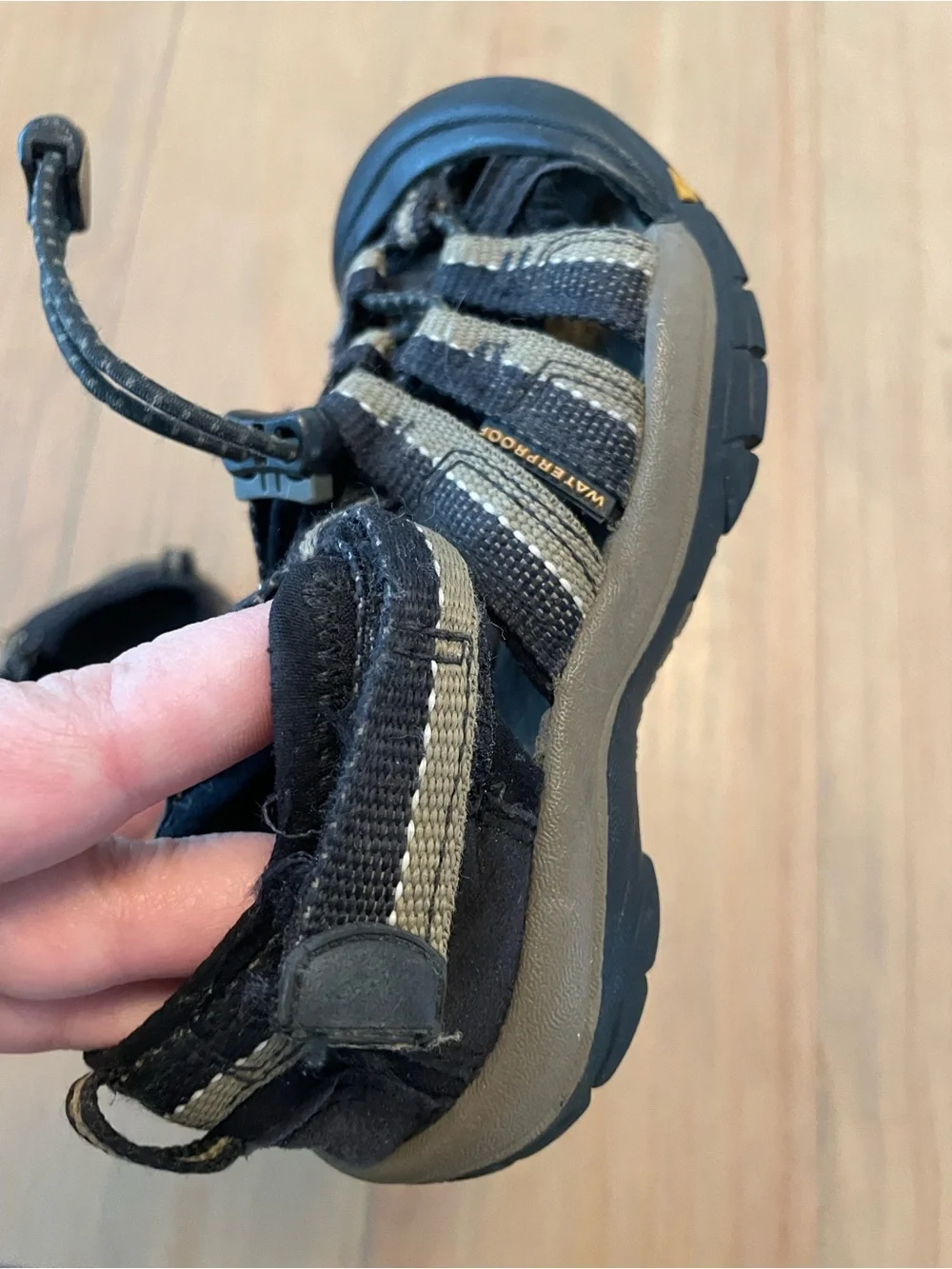 Keen Toddler 10 Black and Tan Closed-Toe Sport Sandals